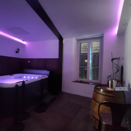#Fer Rever 63# Spa # Thiers Buitenkant foto