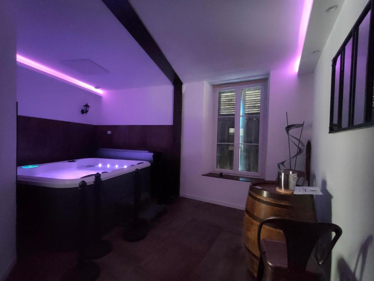 #Fer Rever 63# Spa # Thiers Buitenkant foto